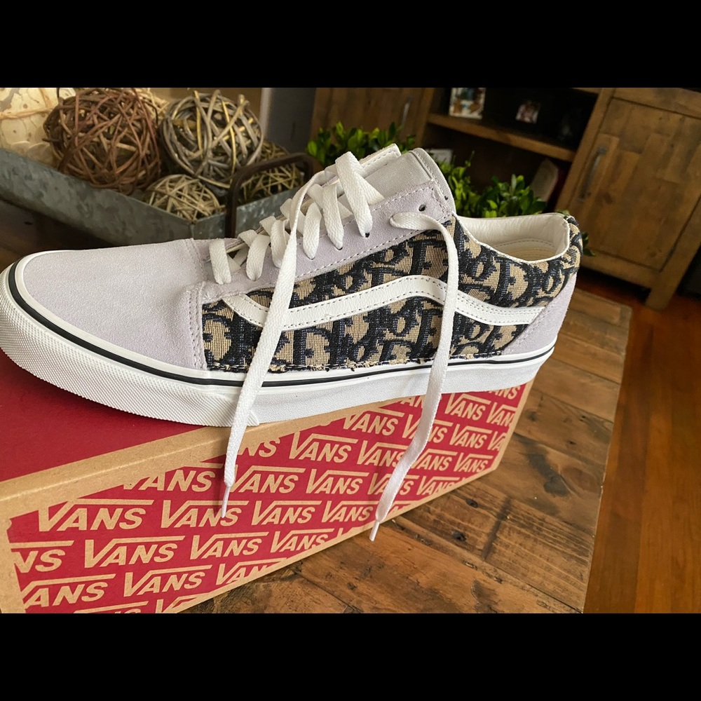 Custom Vans fits like size 11